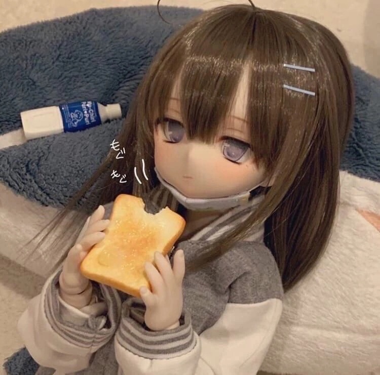 750x741