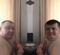 982x900