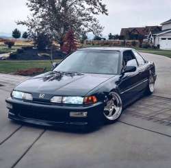 736x722