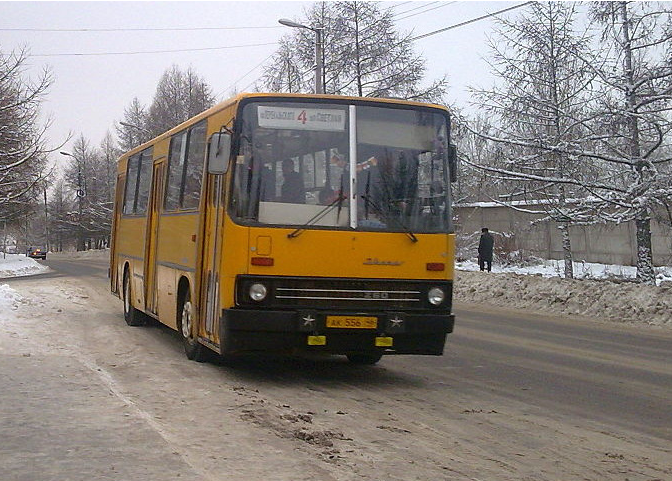 672x481