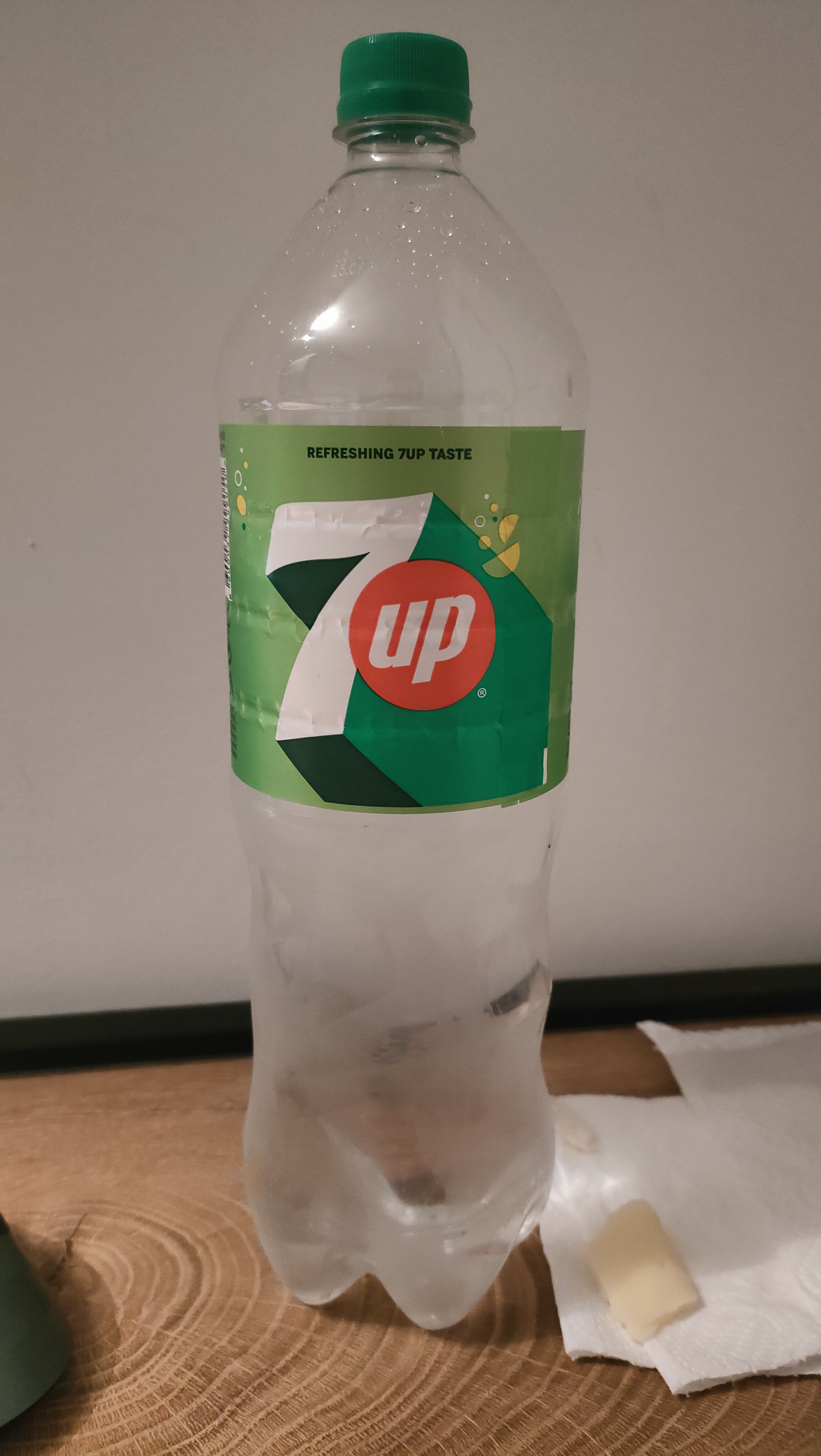 2608x4624