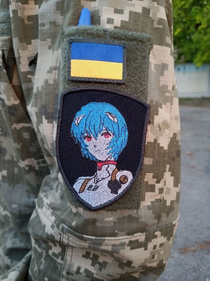 736x981