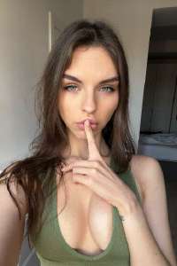 370x554