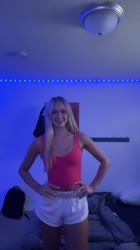 576x1024