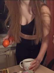 463x630