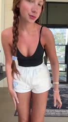 576x1024