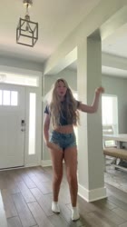 576x1024