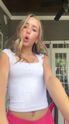 576x1024