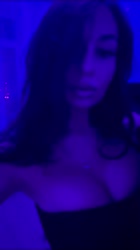 536x956