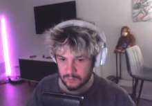 220x153