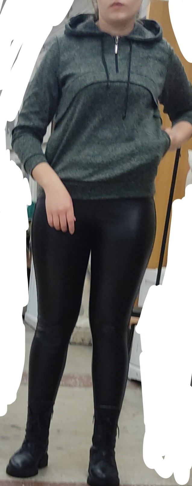 637x1610