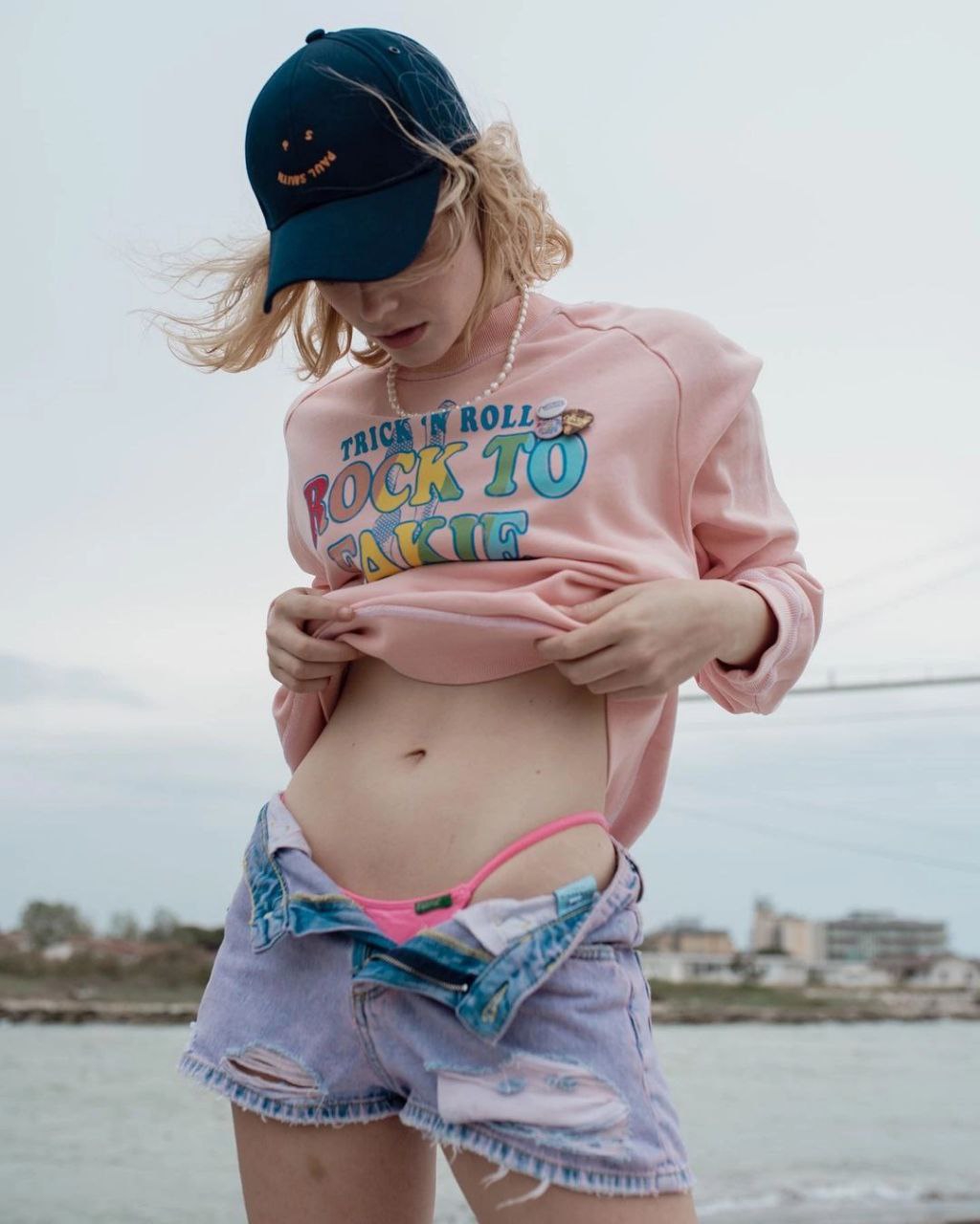 1024x1280