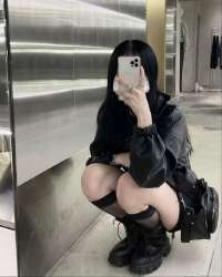 736x916