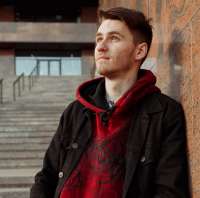 399x397
