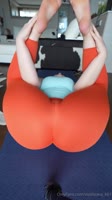 606x1080