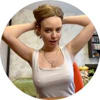 1077x1080