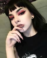 564x704