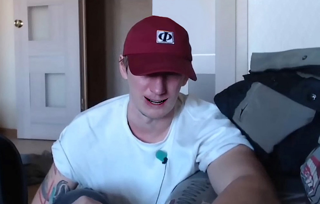 1096x699