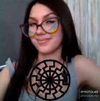 370x371
