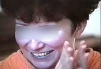 698x480