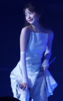 534x854
