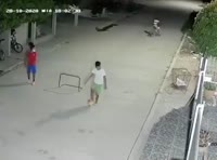 484x360