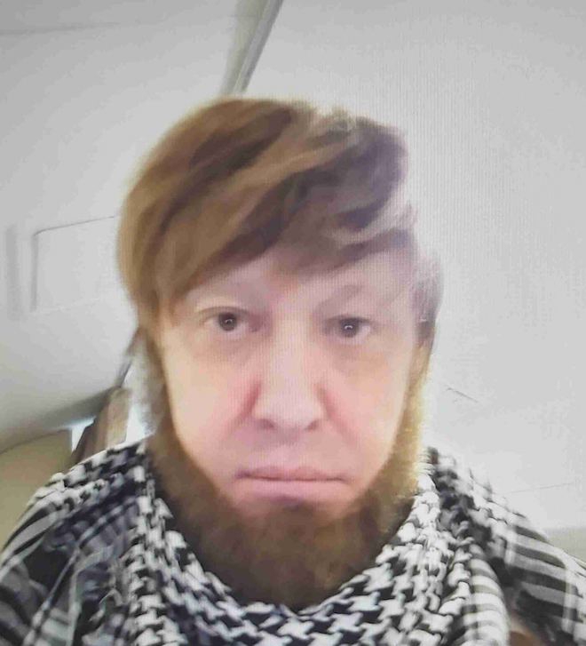 660x727