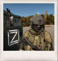 703x740