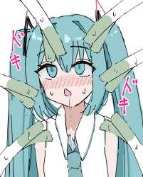 567x702